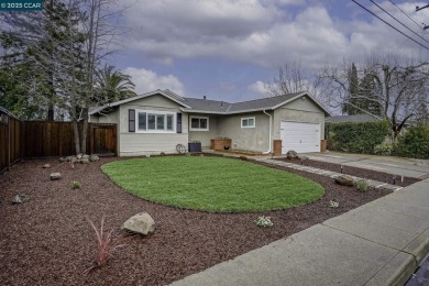 Beautifully updated single-story home in Concord's desirable on Boundary Oak Golf Course in California - for sale on GolfHomes.com, golf home, golf lot