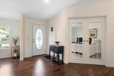 Don't miss the best deal ever in Savanna Club. Here we have on Savanna Golf Club in Florida - for sale on GolfHomes.com, golf home, golf lot
