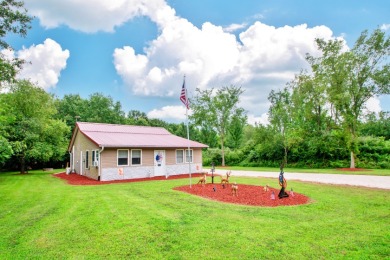 Cozy Cabin Nestled Among Wooded Setting on Oak Run Golf Course in Illinois - for sale on GolfHomes.com, golf home, golf lot