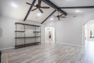 Stunning 4 bed, 3 bath home on the golf course with sweeping on Green Tree Country Club in Texas - for sale on GolfHomes.com, golf home, golf lot