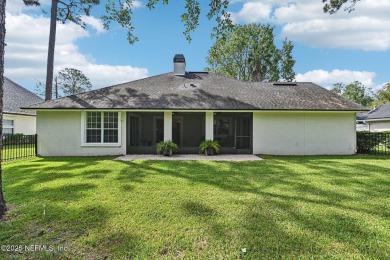 Woodlake at Eagle Harbor community. Well-maintained 4-bedroom on Eagle Harbor Golf Club in Florida - for sale on GolfHomes.com, golf home, golf lot