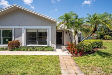 JUST RENOVATED! New Bathrooms, flooring, drywall, new electrical on Seagate Country Club in Florida - for sale on GolfHomes.com, golf home, golf lot