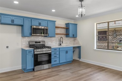 Beautifully updated home offering modern finishes, fresh on Querbes Park Golf Course in Louisiana - for sale on GolfHomes.com, golf home, golf lot
