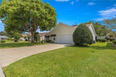 Meticulously maintained, ONE-OWNER HOME in The Villages!   Roof on Hacienda Hills Golf and Country Club in Florida - for sale on GolfHomes.com, golf home, golf lot