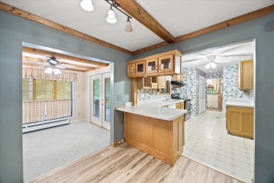 Nice home in desirable Star Point Village, just 1 mile from Star on Dale Hollow Golf Course in Tennessee - for sale on GolfHomes.com, golf home, golf lot