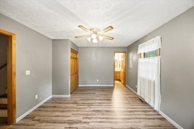 Nice home in desirable Star Point Village, just 1 mile from Star on Dale Hollow Golf Course in Tennessee - for sale on GolfHomes.com, golf home, golf lot