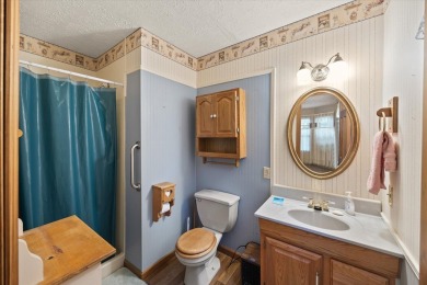 Nice home in desirable Star Point Village, just 1 mile from Star on Dale Hollow Golf Course in Tennessee - for sale on GolfHomes.com, golf home, golf lot