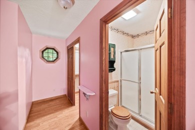 Nice home in desirable Star Point Village, just 1 mile from Star on Dale Hollow Golf Course in Tennessee - for sale on GolfHomes.com, golf home, golf lot