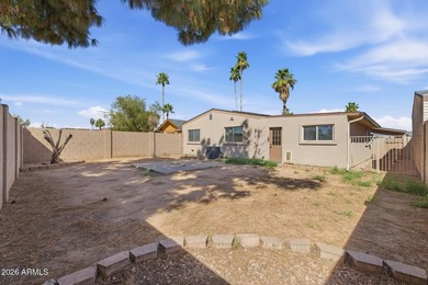 Seller providing $5,000 towards buyers closing costs. Move in on Villa De Paz Golf Course in Arizona - for sale on GolfHomes.com, golf home, golf lot
