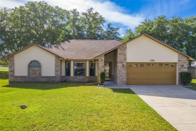DO not miss this opportunity to own a beautiful home in St on Royal St. Cloud Golf Links in Florida - for sale on GolfHomes.com, golf home, golf lot