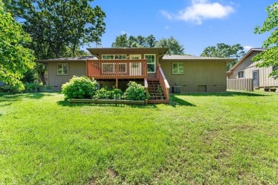 Wonderful home in the Somerset Subdivision! Well-maintained home on Bella Vista Country Club and Golf Course in Arkansas - for sale on GolfHomes.com, golf home, golf lot