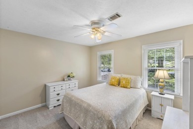 Welcome to 122 Englewood Rd, a beautifully maintained 4-bedroom on Houndslake Country Club in South Carolina - for sale on GolfHomes.com, golf home, golf lot