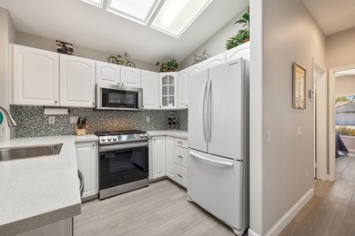 55+ Sun City Palm Desert. Del Webb's 'Best Bang for your Buck' on Mountain Vista Golf Course At Sun City Palm Desert in California - for sale on GolfHomes.com, golf home, golf lot