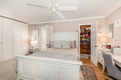 A Must See!! Gorgeous townhome in popular College Park!  This on Dubsdread Golf Course in Florida - for sale on GolfHomes.com, golf home, golf lot
