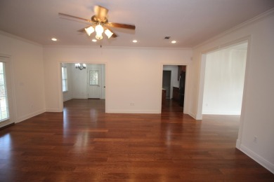 FRESH PAINT throughout! NEW APPLIANCES! MOVE-IN READY! Beautiful on Laurel Country Club in Mississippi - for sale on GolfHomes.com, golf home, golf lot