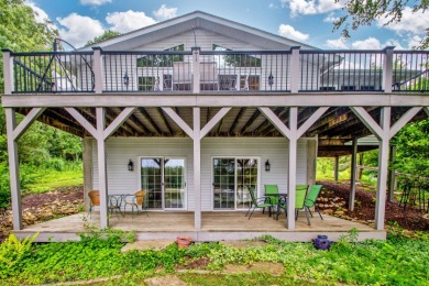 Neat As A Pin Lakefront Home on Oak Run Golf Course in Illinois - for sale on GolfHomes.com, golf home, golf lot