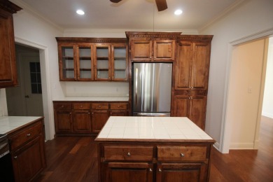 FRESH PAINT throughout! NEW APPLIANCES! MOVE-IN READY! Beautiful on Laurel Country Club in Mississippi - for sale on GolfHomes.com, golf home, golf lot