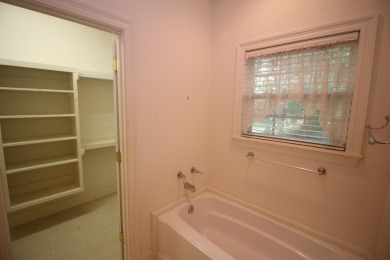 FRESH PAINT throughout! NEW APPLIANCES! MOVE-IN READY! Beautiful on Laurel Country Club in Mississippi - for sale on GolfHomes.com, golf home, golf lot