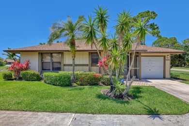 This 3 bedroom, 2 bathroom home has breath taking views of the on Eastpointe Country Club in Florida - for sale on GolfHomes.com, golf home, golf lot