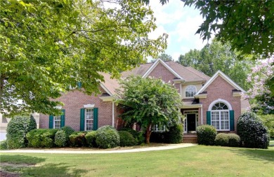 Incredible 4 bdr/4.5 bath home with 3 car garage overlooking the on Canongate On White Oak Golf Course in Georgia - for sale on GolfHomes.com, golf home, golf lot