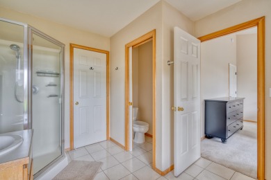 Enjoy this wonderfully located townhome in Eagle Crest Resort on on Eagle Crest Golf Resort - Ridge Course in Oregon - for sale on GolfHomes.com, golf home, golf lot