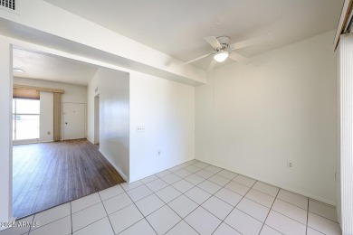 Mid-Century 2BR/1BA townhome in the heart of Sun City on Sun City Lakes West and East in Arizona - for sale on GolfHomes.com, golf home, golf lot