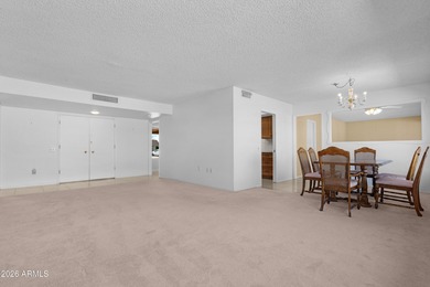 Welcome to easy living in the heart of Sun City. Step inside to on PalmBrook Country Club in Arizona - for sale on GolfHomes.com, golf home, golf lot