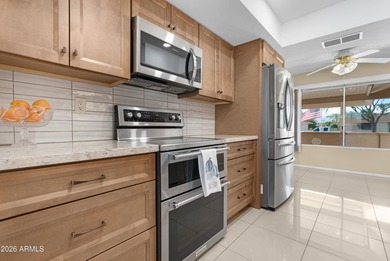 Welcome to easy living in the heart of Sun City. Step inside to on PalmBrook Country Club in Arizona - for sale on GolfHomes.com, golf home, golf lot