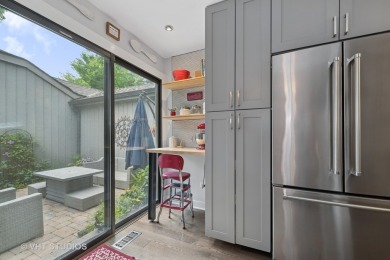 Welcome to this beautifully updated townhome in sought-after on Pine Meadow Golf Club in Illinois - for sale on GolfHomes.com, golf home, golf lot