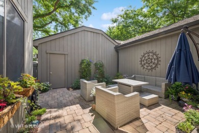 Welcome to this beautifully updated townhome in sought-after on Pine Meadow Golf Club in Illinois - for sale on GolfHomes.com, golf home, golf lot