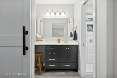 Welcome to this beautifully updated townhome in sought-after on Pine Meadow Golf Club in Illinois - for sale on GolfHomes.com, golf home, golf lot