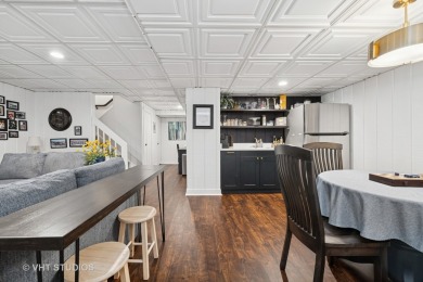 Welcome to this beautifully updated townhome in sought-after on Pine Meadow Golf Club in Illinois - for sale on GolfHomes.com, golf home, golf lot