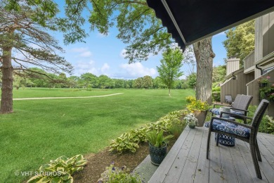 Welcome to this beautifully updated townhome in sought-after on Pine Meadow Golf Club in Illinois - for sale on GolfHomes.com, golf home, golf lot