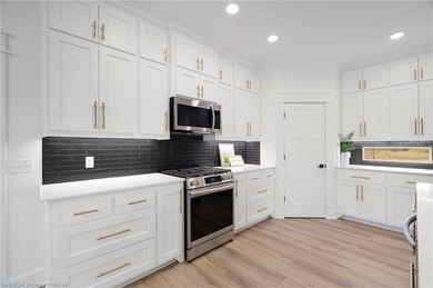 Designed by A&S Linwood Properties, a name synonymous with on Vache-Grasse Country Club in Arkansas - for sale on GolfHomes.com, golf home, golf lot