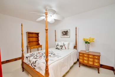 Neat As A Pin Lakefront Home on Oak Run Golf Course in Illinois - for sale on GolfHomes.com, golf home, golf lot