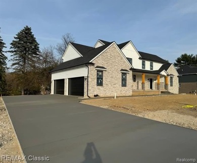 Brand New home ready for immediate move in. This 1st floor on Prestwick Village Golf Club in Michigan - for sale on GolfHomes.com, golf home, golf lot