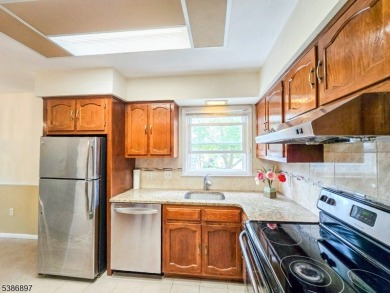 Welcome to this beautifully updated 2-bedroom, 2-bath condo with on Rossmoor Golf Club in New Jersey - for sale on GolfHomes.com, golf home, golf lot