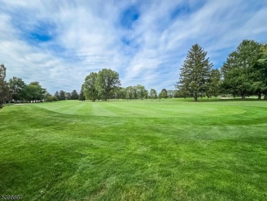 Welcome to this beautifully updated 2-bedroom, 2-bath condo with on Rossmoor Golf Club in New Jersey - for sale on GolfHomes.com, golf home, golf lot