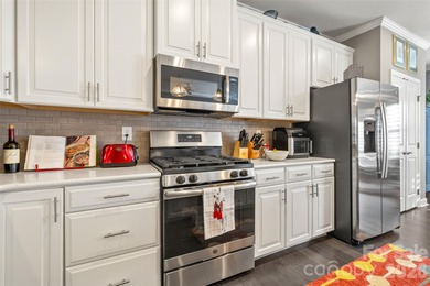 Don't Miss This Exceptional End unit Townhome Opportunity!! on Renaissance Park Golf Course in North Carolina - for sale on GolfHomes.com, golf home, golf lot