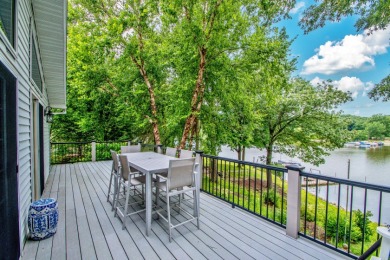 Neat As A Pin Lakefront Home on Oak Run Golf Course in Illinois - for sale on GolfHomes.com, golf home, golf lot