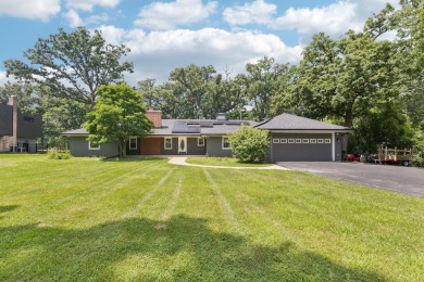 Welcome to Your Private Nature Retreat! Tucked away on a quiet on Oak Meadows Golf Club in Illinois - for sale on GolfHomes.com, golf home, golf lot
