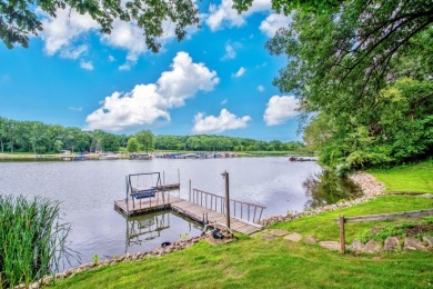 Neat As A Pin Lakefront Home on Oak Run Golf Course in Illinois - for sale on GolfHomes.com, golf home, golf lot