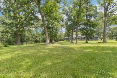 Welcome to Your Private Nature Retreat! Tucked away on a quiet on Oak Meadows Golf Club in Illinois - for sale on GolfHomes.com, golf home, golf lot