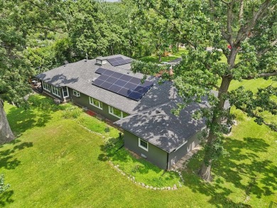 Welcome to Your Private Nature Retreat! Tucked away on a quiet on Oak Meadows Golf Club in Illinois - for sale on GolfHomes.com, golf home, golf lot