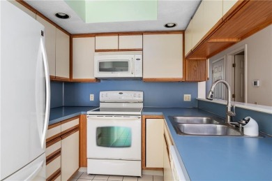 Be close to your golf game....!!  This Louisquisset Townhouse is on Louisquisset Golf Club in Rhode Island - for sale on GolfHomes.com, golf home, golf lot