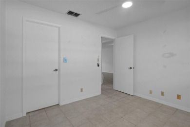 Seller is Motivated!! Welcome Home, Pinewood Village is the on Clearwater Executive Golf Course in Florida - for sale on GolfHomes.com, golf home, golf lot
