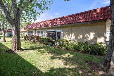 Seller is Motivated!! Welcome Home, Pinewood Village is the on Clearwater Executive Golf Course in Florida - for sale on GolfHomes.com, golf home, golf lot