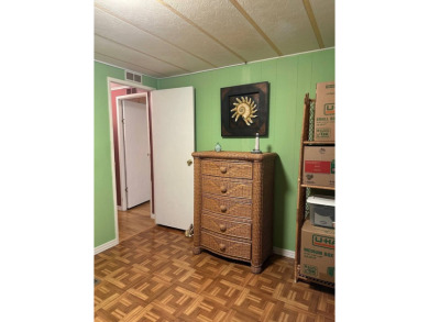 Very motivated seller! Make an offer today. Welcome to this on Plantation Golf Club in Florida - for sale on GolfHomes.com, golf home, golf lot