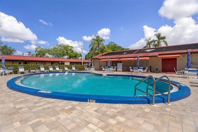 Seller is Motivated!! Welcome Home, Pinewood Village is the on Clearwater Executive Golf Course in Florida - for sale on GolfHomes.com, golf home, golf lot