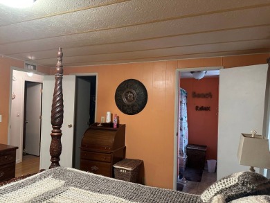 Very motivated seller! Make an offer today. Welcome to this on Plantation Golf Club in Florida - for sale on GolfHomes.com, golf home, golf lot
